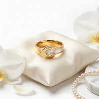 Crescent Shell