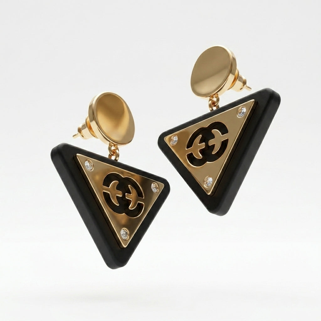 Noir Triangle