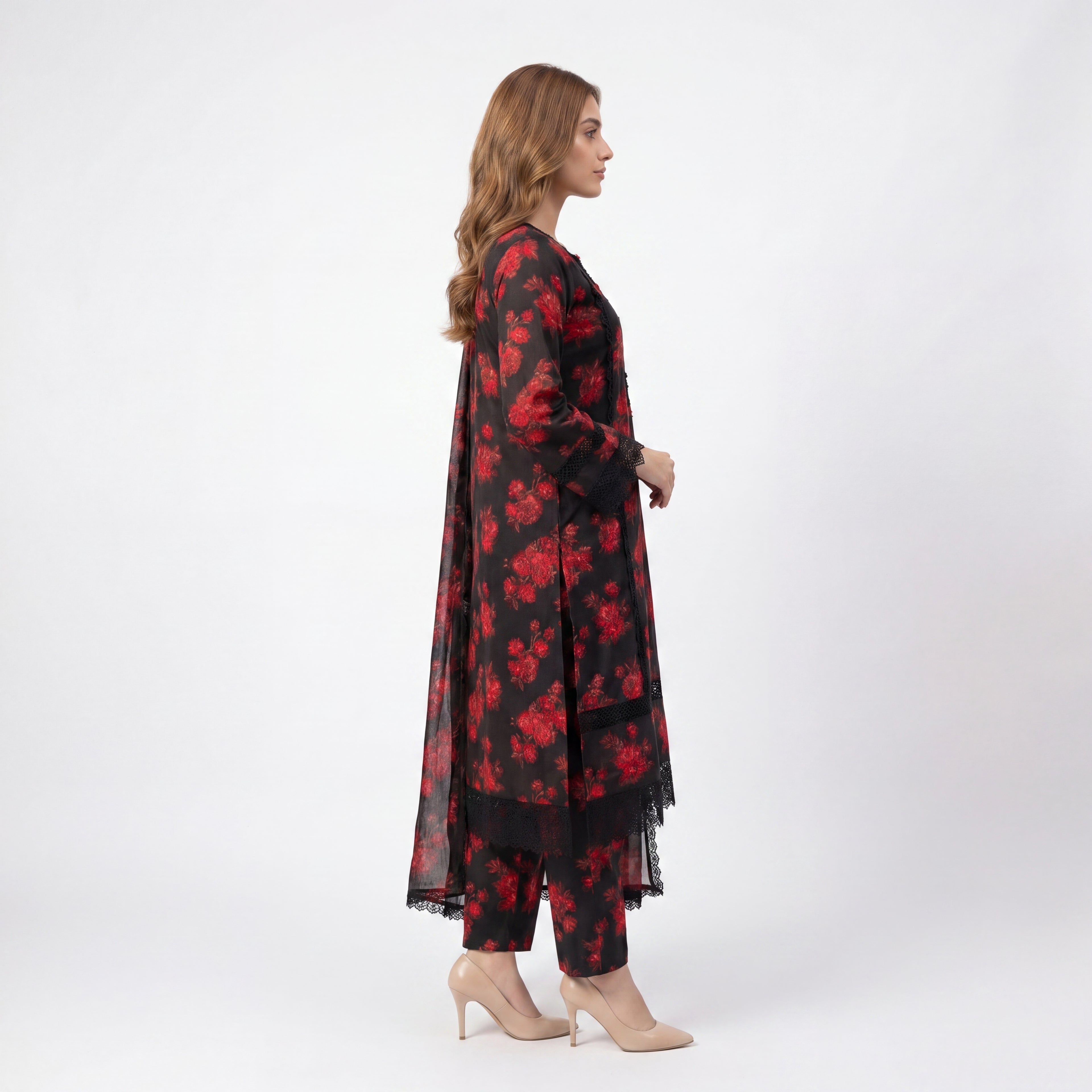 Mohagni Gulnoor Crimson Noir – 3PC Lawn Suit