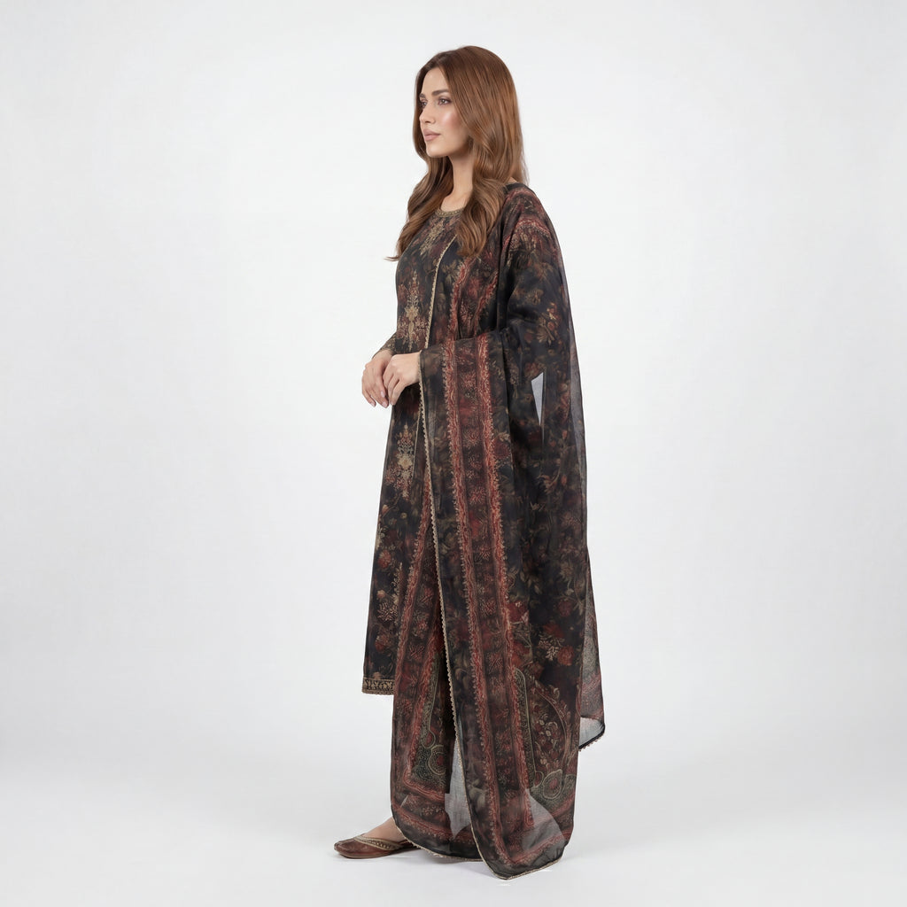Mohagni Gulnoor Noir Garden – 3PC Lawn Suit